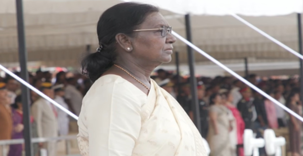देहरादून: राष्ट्रपति द्रौपदी मुर्मु ने किया आईएमए की पासिंग आउट परेड का निरीक्षण, महिलाओं के लिए ऐतिहासिक दिन