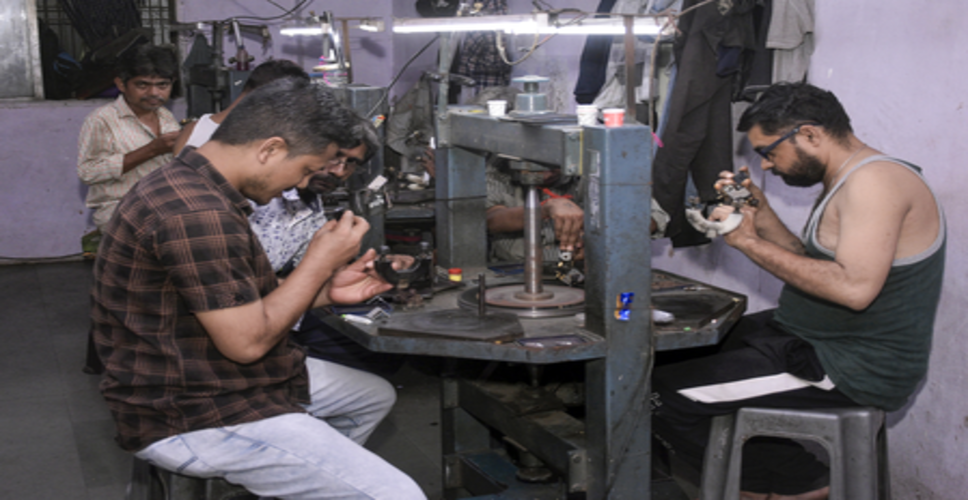 विनिर्माण और बिजली क्षेत्रों में तेजी के चलते जनवरी में औद्योगिक वृद्धि दर 4.8 प्रतिशत रही