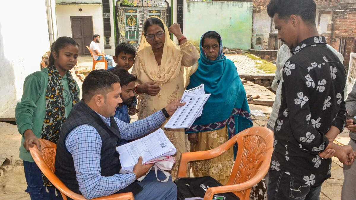 राजस्थान में वोटर लिस्ट का विशेष गहन पुनरीक्षण, वीडियो में जानें 16 लाख 46 हजार वोटर्स का नाम कटने का खतरा