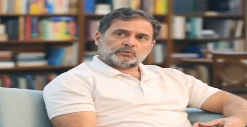 भारत की तेल आपूर्ति खतरे में, फिर भी प्रधानमंत्री चुपः राहुल गांधी