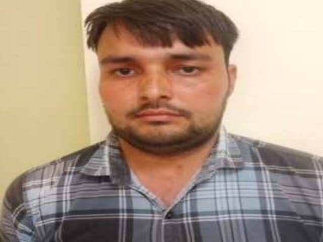 4 नंबर वाले अभ्यर्थी को बना दिया लैब असिस्टेंट, OMR शीट में हेरफेर का बड़ा खुलासा; फुटेज में देंखे SOG ने आरोपी को किया गिरफ्तार