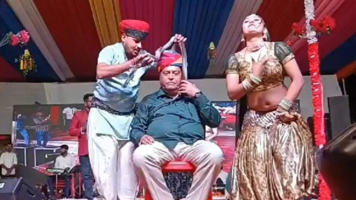 जयपुर के परकोटा क्षेत्र में धार्मिक स्थल के बाहर डांस कार्यक्रम पर विवाद, स्थानीय लोगों में आक्रोश