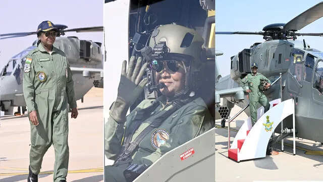 राष्ट्रपति ने पायलट सूट पहन उड़ान भरी, कॉकपिट से देशवासियों को संदेश दिया