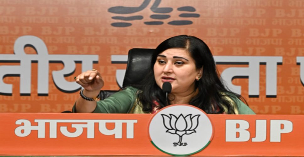 बांसुरी स्वराज ने केजरीवाल पर लगाया 'दोहरे मानदंड' का आरोप, कहा- 'आप' में दिख रहा है 'वैचारिक दिवालियापन'