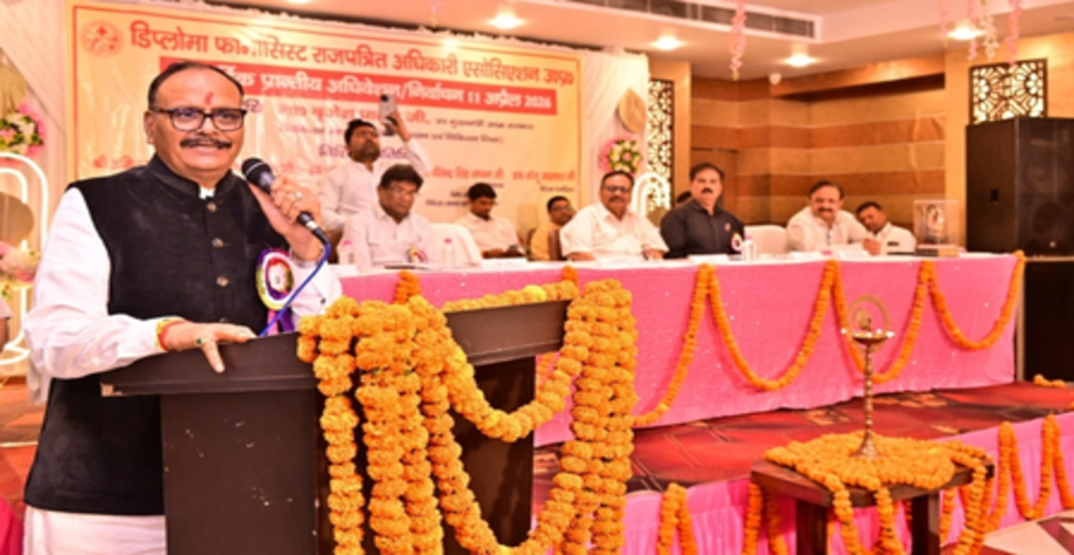 चिकित्सा विभाग की अहम कड़ी हैं फार्मासिस्टः ब्रजेश पाठक