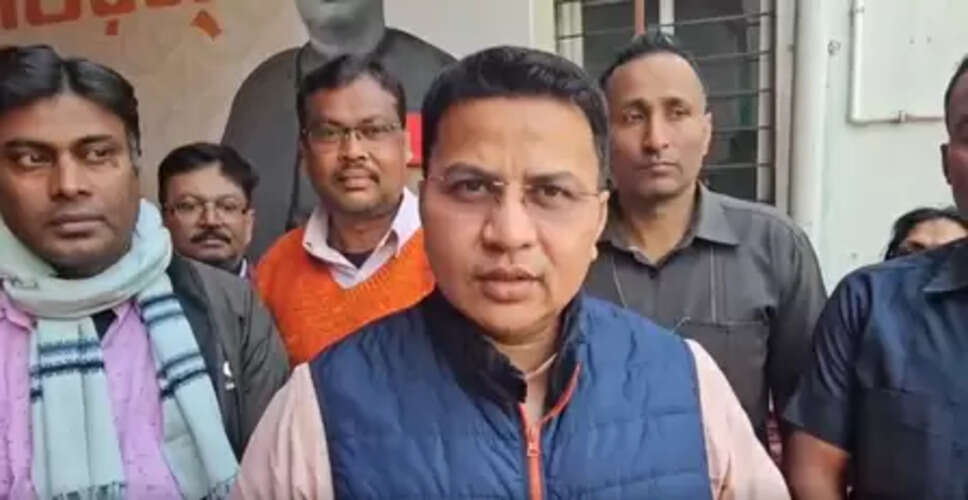 पश्चिम बंगाल: सुवेंदु अधिकारी पर हमले के विरोध में भाजपा का प्रदर्शन, ममता सरकार पर लगाए गंभीर आरोप