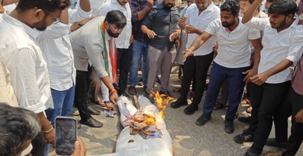 फार्महाउस केस पर घमासान, तेलंगाना कांग्रेस प्रमुख ने केटीआर को ड्रग टेस्ट की चुनौती दी