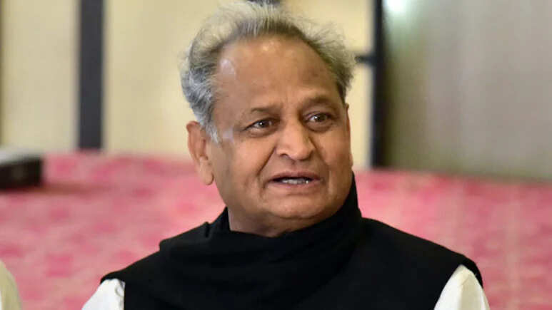 उच्चतम न्यायालय का मासिक धर्म स्वास्थ्य को 'मौलिक अधिकार' घोषित करने का फैसला स्वागत योग्य, बोले गहलोत