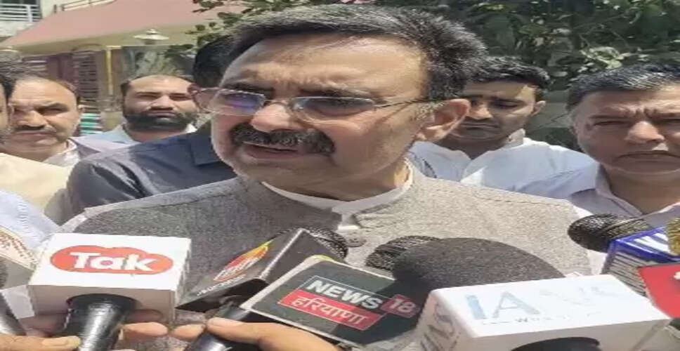 हरियाणा : शहीद लेफ्टिनेंट विनय नरवाल के परिवार से मिले विधानसभा अध्यक्ष, व्यक्त की शोक संवेदना