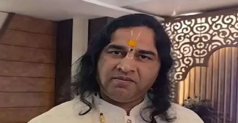 पहलगाम हमले में शहीद हुए लोगों को कथावाचक देवकीनंदन ठाकुर ने दी श्रद्धांजलि, हिंदुओं से एकजुटता का किया आह्नान