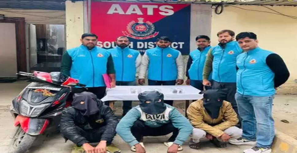 दिल्ली पुलिस की बड़ी सफलता: वरिष्ठ नागरिक के घर से करोड़ों की चोरी के मामले में तीन गिरफ्तार