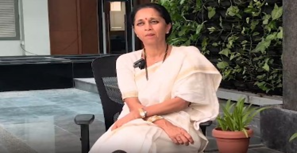 पुणे में कानून-व्यवस्था विफल, पुलिस कमिश्नर को छुट्टी पर भेजा जाए: सुप्रिया सुले