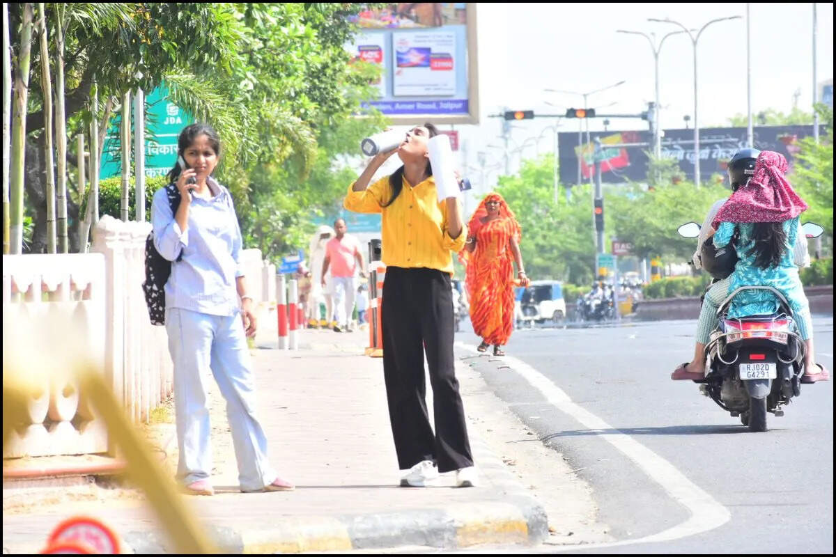 राजस्थान में मौसम का बड़ा बदलाव: 48 घंटे में आंधी-बारिश, फिर लौटेगी भीषण लू