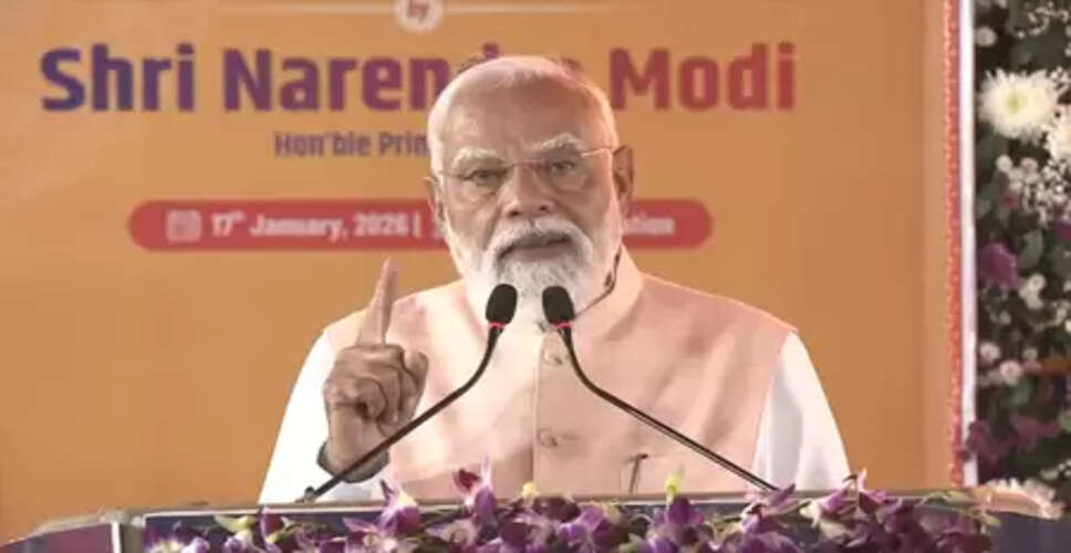 मां काली की धरती को मां कामाख्या की भूमि से जोड़ रही भारत की पहली वंदे भारत स्लीपर ट्रेन : पीएम मोदी