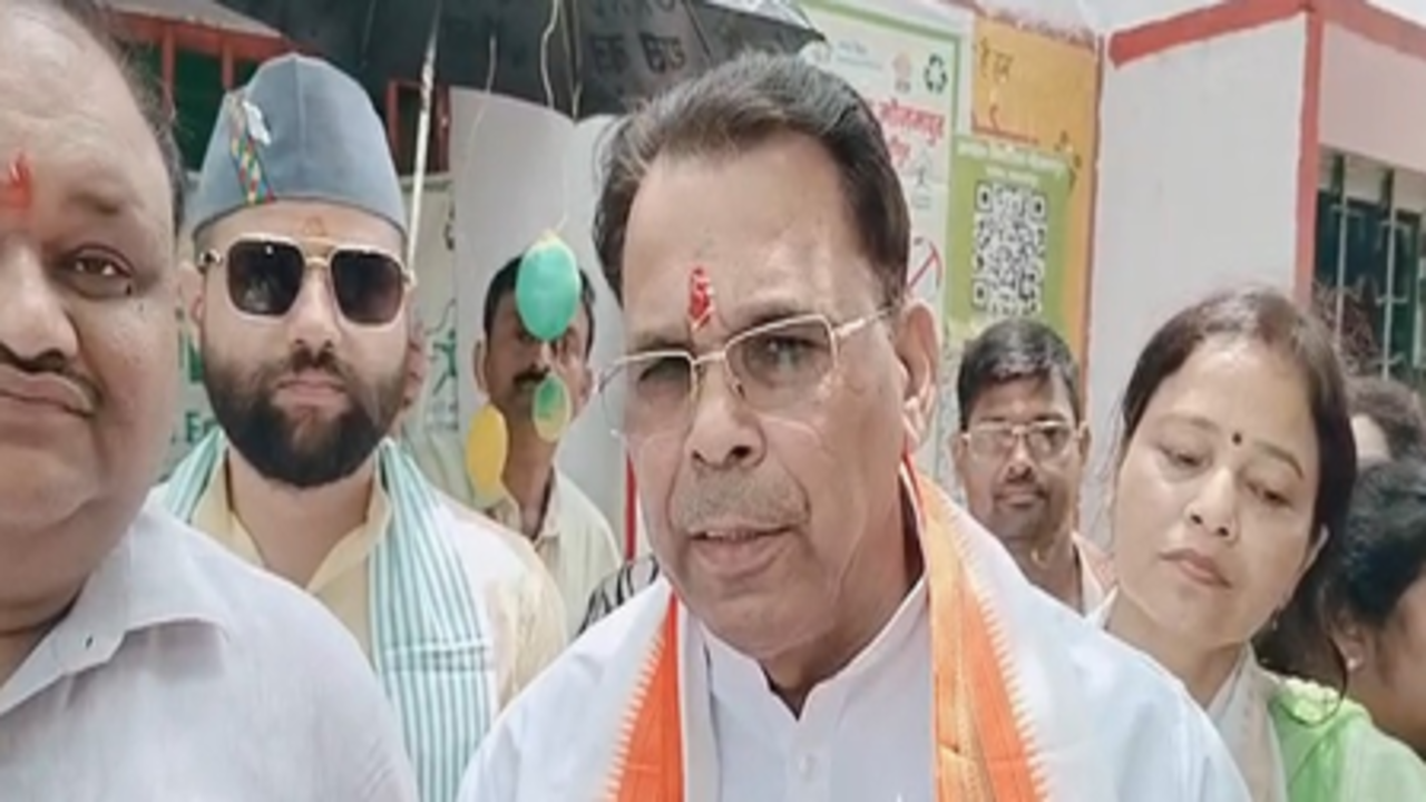 राहुल गांधी को कोई गंभीरता से नहीं लेता, 2027 में सपा को अस्तित्व बचाना मुश्किल होगा: नरेंद्र कश्यप