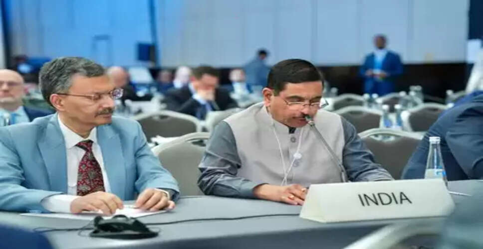 स्वच्छ ऊर्जा में भारत दे रहा है 300 अरब डॉलर का निवेश अवसर : प्रल्हाद जोशी