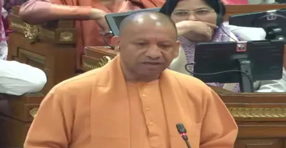 मुख्यमंत्री योगी ने बांग्लोदश की घटना पर विपक्ष के मौन होने पर किया करारा प्रहार