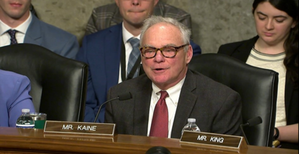 अमेरिका : ट्रंप के ईरान पर हमले के फैसले की डेमोक्रेट सीनेटरों ने जमकर की आलोचना