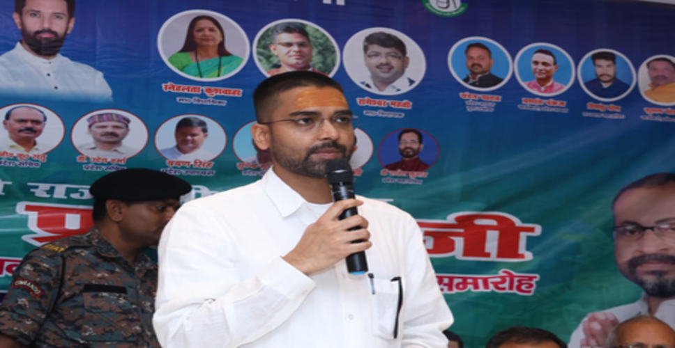 बिहार में पंचायत चुनाव तय कार्यक्रम के अनुसार ही होंगे : पंचायती राज मंत्री दीपक प्रकाश