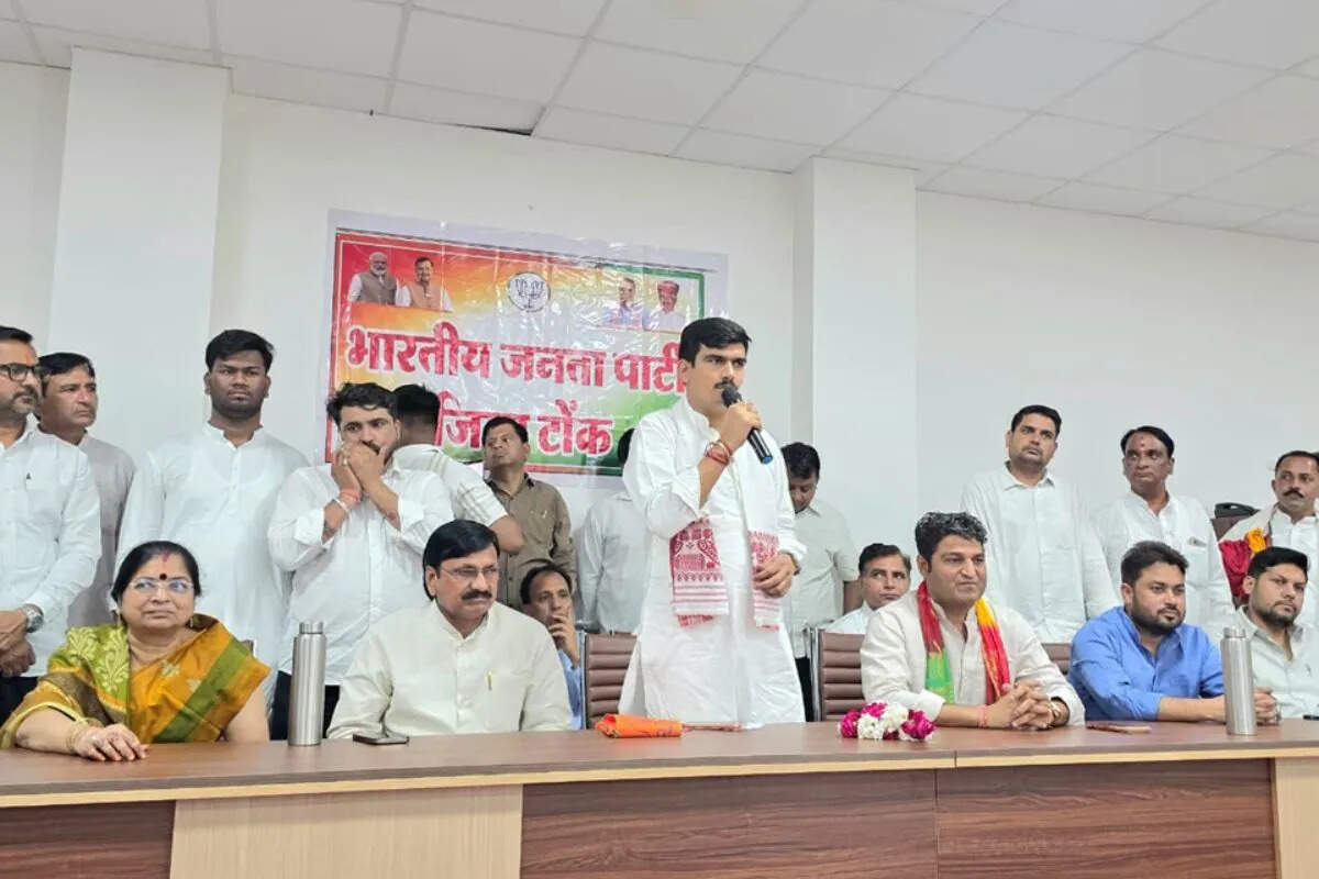 कांग्रेस पर भाजपा युवा मोर्चा का हमला, 2018 चुनावों को लेकर लगाए आरोप