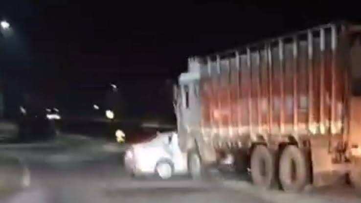 चूरू में भीषण सड़क हादसा, फुटेज में देंखे एक ही परिवार के 5 सदस्यों और ड्राइवर की मौत; 9 महीने की बच्ची गंभीर घायल