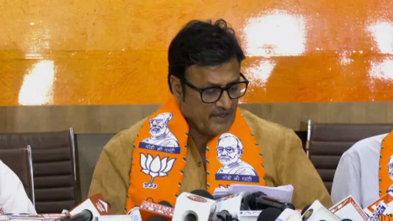 राजस्थान की भर्ती राजनीति गरमाई, राजेंद्र राठौड़ का गहलोत पर हमला—“पहले था लूट का दौर, अब पारदर्शिता”