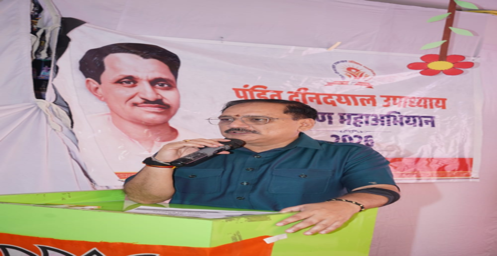 भाजपा के प्रशिक्षित कार्यकर्ता अन्य दलों के कार्यकर्ताओं से अलग हैं: वीरेंद्र सचदेवा