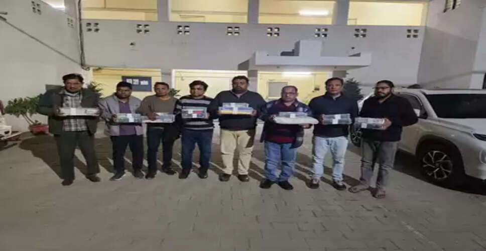 नोएडा एसटीएफ का बड़ा खुलासा, 100 करोड़ रुपए से अधिक की लोन धोखाधड़ी करने वाला गैंग पकड़ा