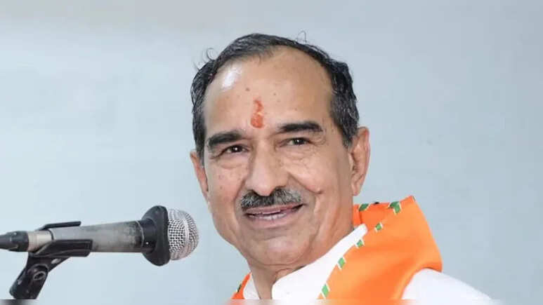 रिफाइनरी दौरे को लेकर सियासत तेज, बीजेपी ने बताया ‘गेम चेंजर’ प्रोजेक्ट