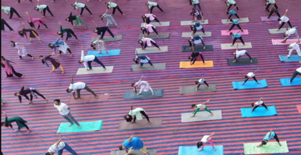 आयुष मंत्रालय की पहल, योग मुद्रा को कैमरे में कैद करें और जीतें नकद पुरस्कार