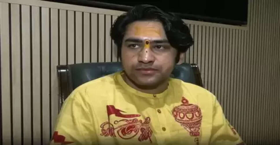 कैंसर से भी ज्यादा खतरनाक है धर्म परिवर्तन: धीरेंद्र शास्त्री