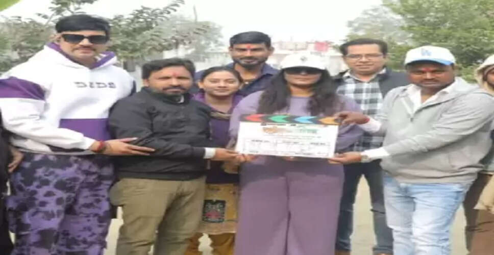 'सास-बहू' के कॉन्सेप्ट को पीछे छोड़ अंजना सिंह ने फिल्म 'शहीद की विधवा' की शूटिंग शुरू की