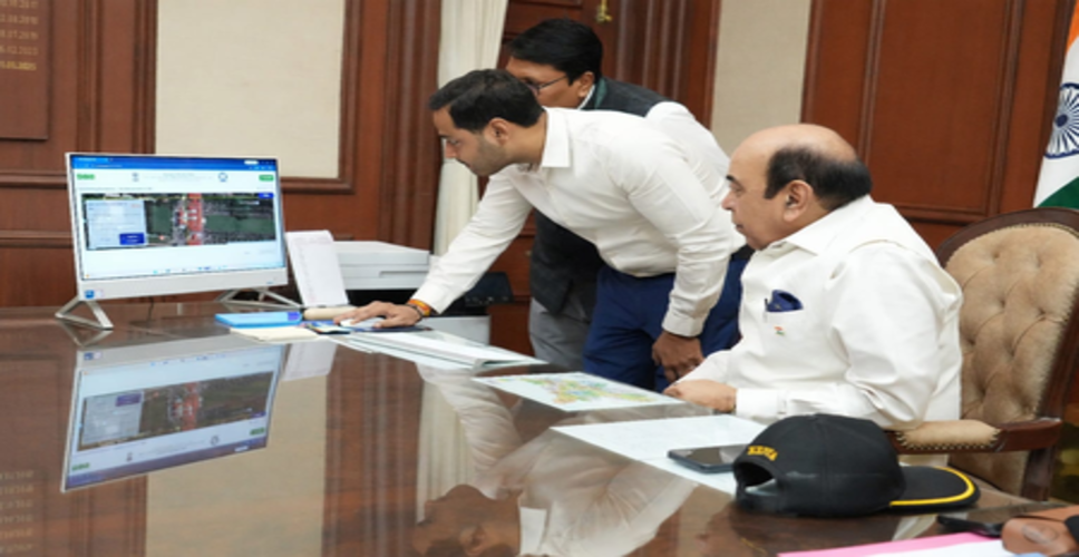 पटना : राज्यपाल ने 'जनगणना 2027' का किया शुभारंभ, स्व-गणना के माध्यम से दर्ज की अपनी जानकारी