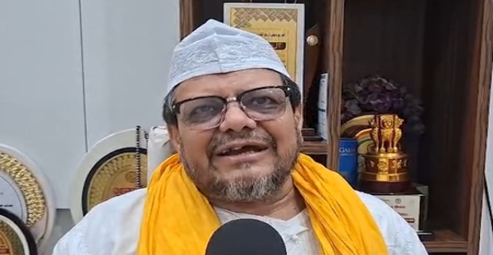 सूफी फाउंडेशन ने ओवैसी पर साधा निशाना, मुस्लिम भावनाएं भड़काने की राजनीति का आरोप