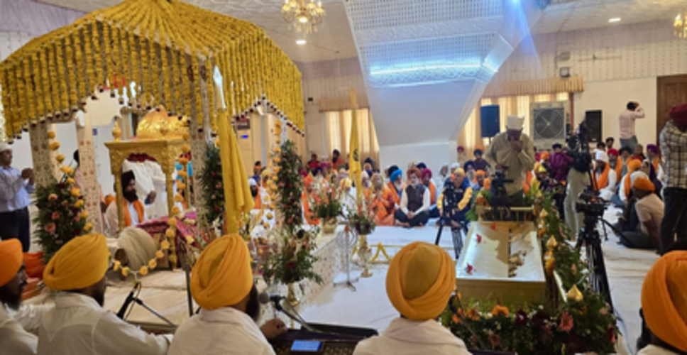 ऋषिकेश से हेमकुंड साहिब यात्रा का पहला जत्था रवाना, दिल्ली एलजी टीएस संधू ने दिखाई हरी झंडी