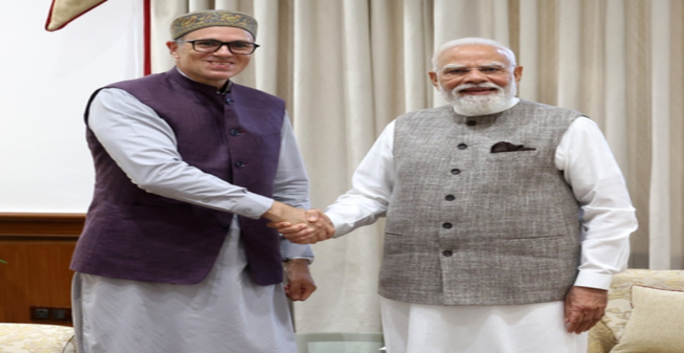 मुख्यमंत्री उमर अब्दुल्ला ने प्रधानमंत्री मोदी से की मुलाकात, जम्मू-कश्मीर को जल्द राज्य का दर्जा बहाल करने की मांग