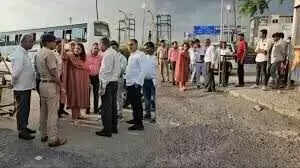 रात में IAS टीना डाबी ने इन-इन जगहों का किया औचक निरीक्षण, कर्मचारियों व अधिकारियों में खलबली