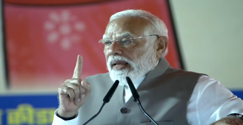 'महिला आरक्षण लागू करके रहेंगे', काशी में नारी शक्ति से पीएम मोदी का वादा