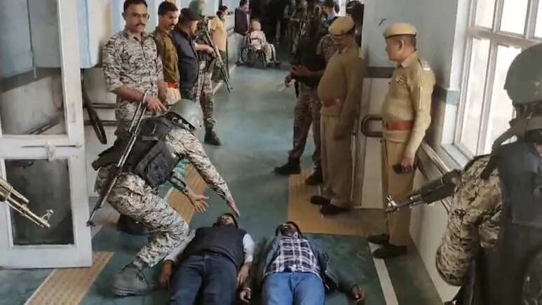 जयपुर के SMS अस्पताल में आतंकवादियों ने मरीज़ों को बनाया बंधक, ATS ने मार गिराया; ऐसे हुई मॉक ड्रिल