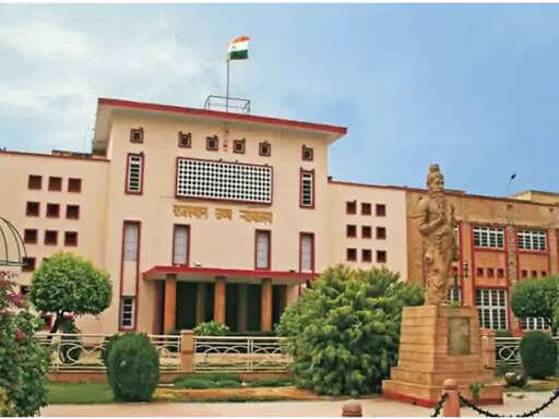 जयपुर की चारदीवारी में अवैध निर्माण पर हाईकोर्ट सख्त, नगर निगम को तुरंत अतिक्रमण हटाने के निर्देश