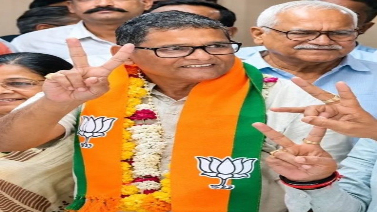 जयपुर मेयर चुनाव: भाजपा के सुनील कोठारी और कांग्रेस की सुनीता महावर के बीच मुकाबला