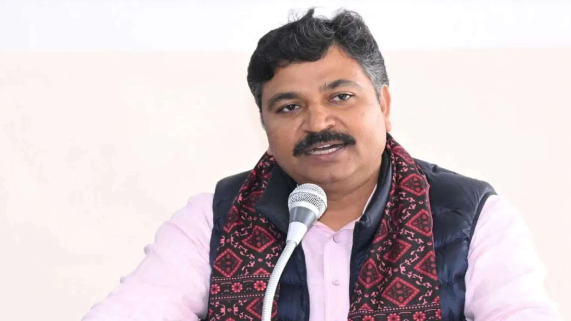 मनरेगा को लेकर सीएम के बयान पर टीकाराम जूली का तीखा पलटवार, फुटेज में देखें बताया– ग्रामीण लोकतंत्र के साथ ऐतिहासिक विश्वासघात