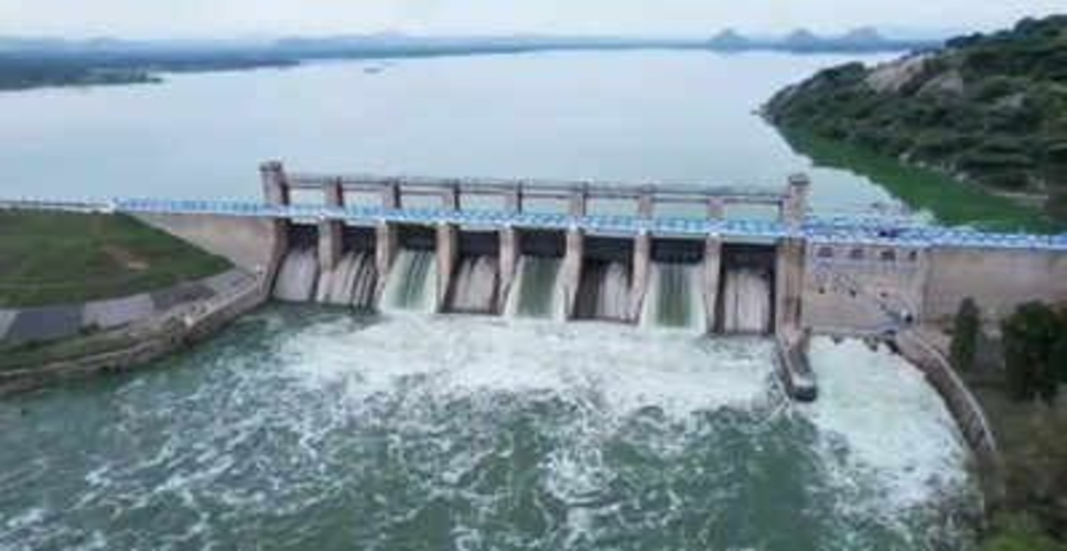 तमिलनाडु के धर्मपुरी में किसानों ने थेनपेन्नई जल योजना में देरी के विरोध में चुनाव बहिष्कार की घोषणा की