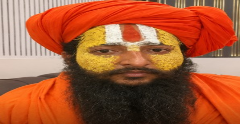 हलाल सर्टिफिकेशन पर बढ़ा विवाद, संतों और हिंदू संगठनों ने गोकुल डेयरी के खिलाफ उठाई आवाज