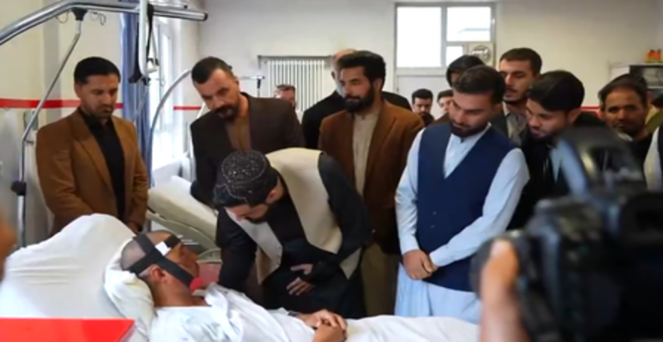 'ईद पर जश्न का समय, दुख में बदल गया', पाकिस्तानी हमले में घायल हुए लोगों से मिलने पहुंचे एसीबी अधिकारी और क्रिकेटर