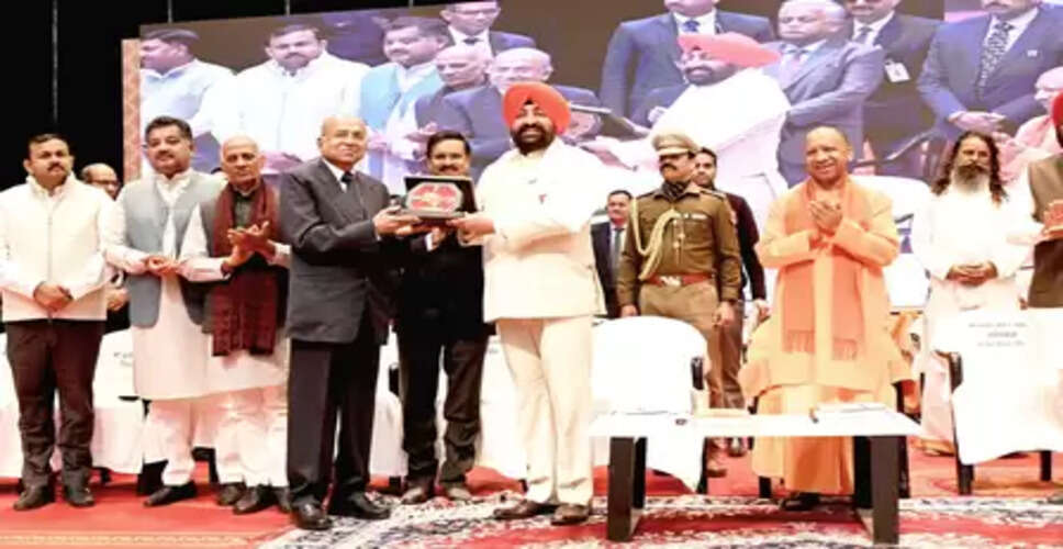 नशे से बचकर ही खुद को और देश के भविष्य को बचा पाएंगे युवा : सीएम योगी