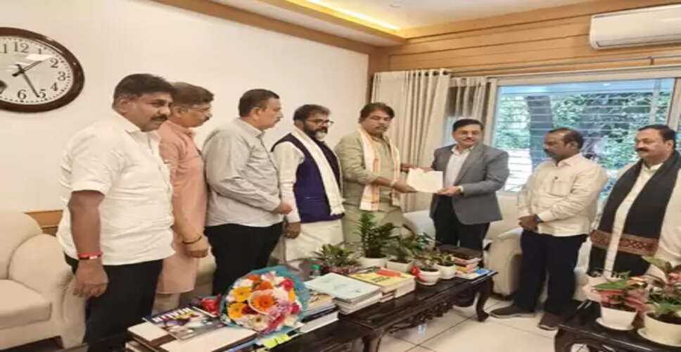 बल्लारी हिंसा मामला: भाजपा प्रतिनिधिमंडल ने कर्नाटक डीजीपी से की मुलाकात, सुरक्षा देने की मांग