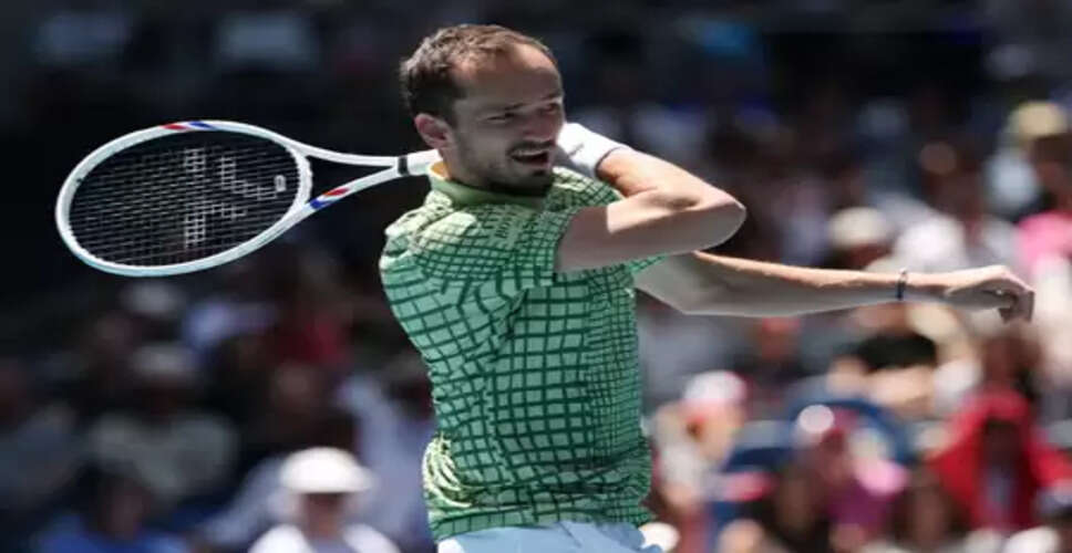 ऑस्ट्रेलियन ओपन: मेदवेदेव ने क्वेंटिन हेलिस को और रुबलेव ने जैमे फारिया को हराकर तीसरे दौर में जगह बनाई