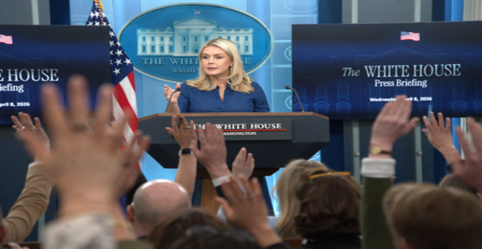 व्हाइट हाउस का बड़ा बयान: ईरान पर समुद्री प्रतिबंध पूरी तरह लागू, सीजफायर बढ़ाने की खबरें खारिज