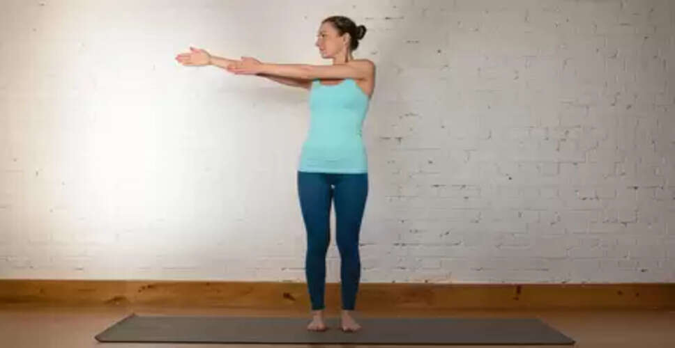 कटि चक्रासन: नींद नहीं आती तो करें ये आसान, याददाश्त भी होती है बेहतर